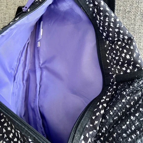 Thirty one crossbody sling backpack - Picture 3 of 9